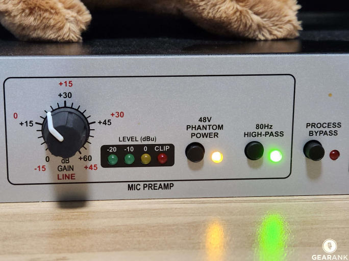 dbx286s前置放大器部分接近